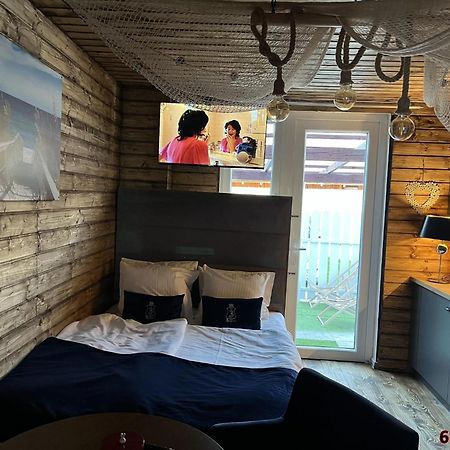 Pensjonat U Babci Dębki Exteriér fotografie